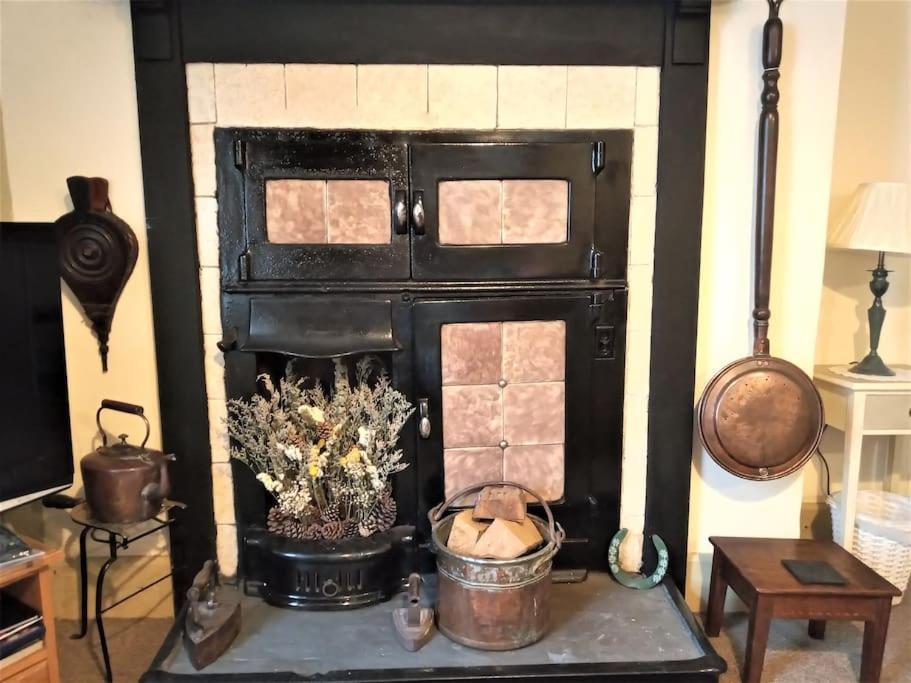 Ty Hen - Quirky Grade II Listed Cottage Blaenau Ffestiniog Exterior foto
